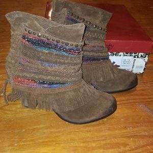 Naughty Monkey Ponco Boot